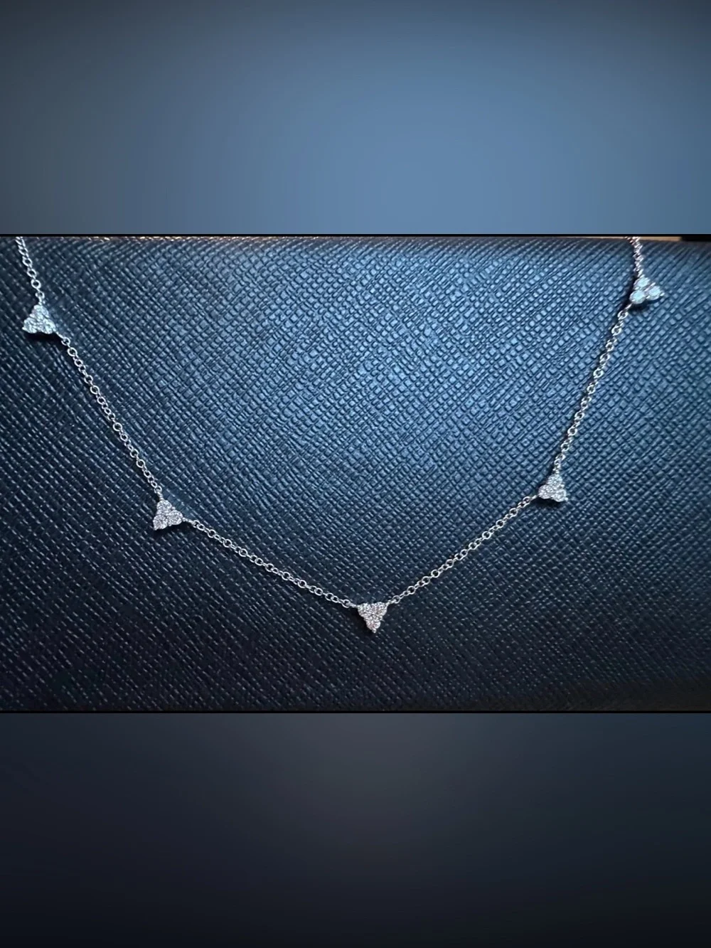 14 karat white gold natural diamond necklace